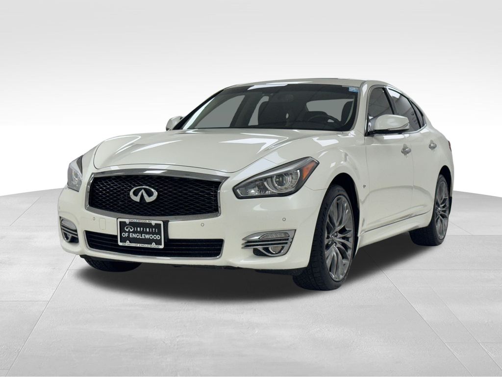 2019 Infiniti Q70 photo 4