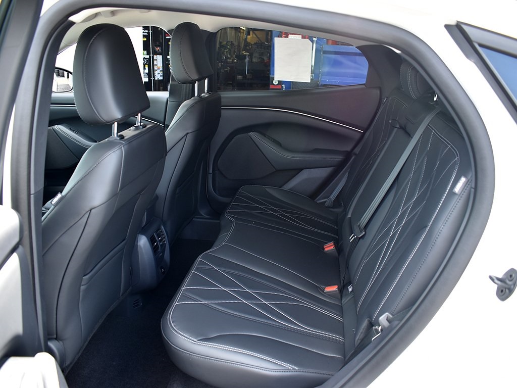 2025 Ford Mustang Mach-E Select photo 6