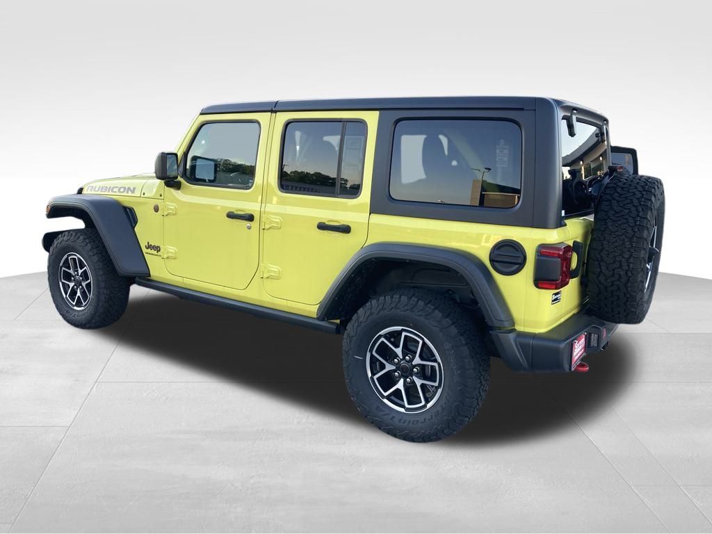 2024 Jeep Wrangler Rubicon photo 3
