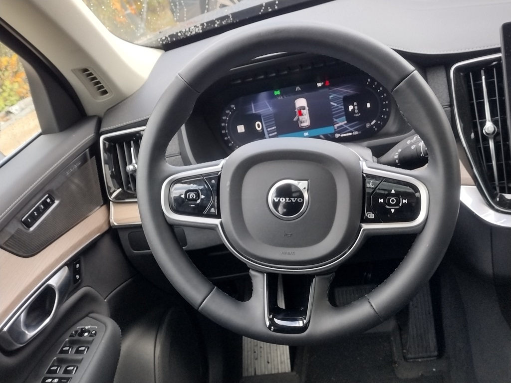 2026 VOLVO XC90 - Image 20