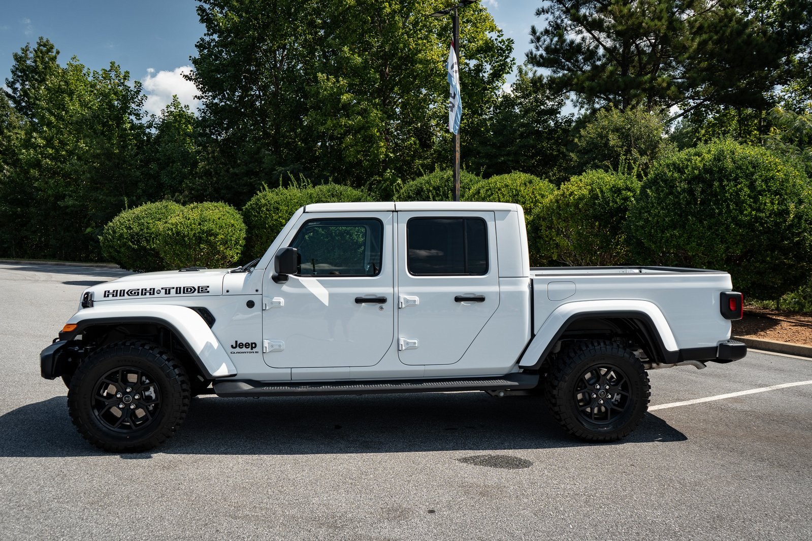 2025 Jeep Gladiator Sport photo 5