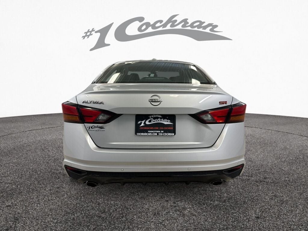 2023 Nissan Altima 2.5 SR photo 19