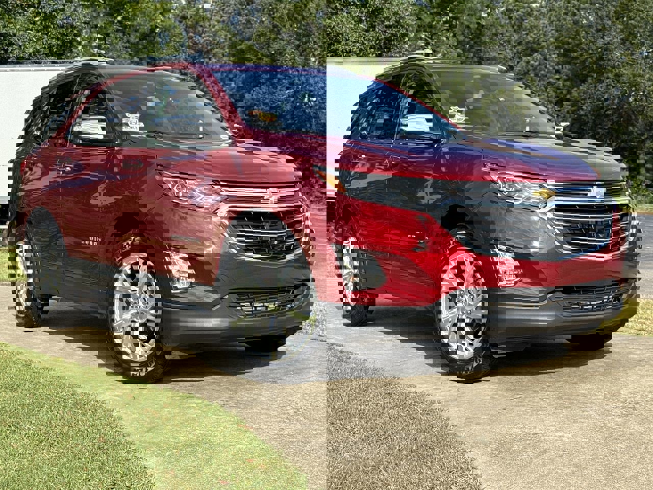 2019 Chevrolet Equinox Premier photo 2