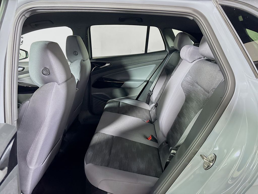 2021 Volkswagen ID.4 Pro photo 18