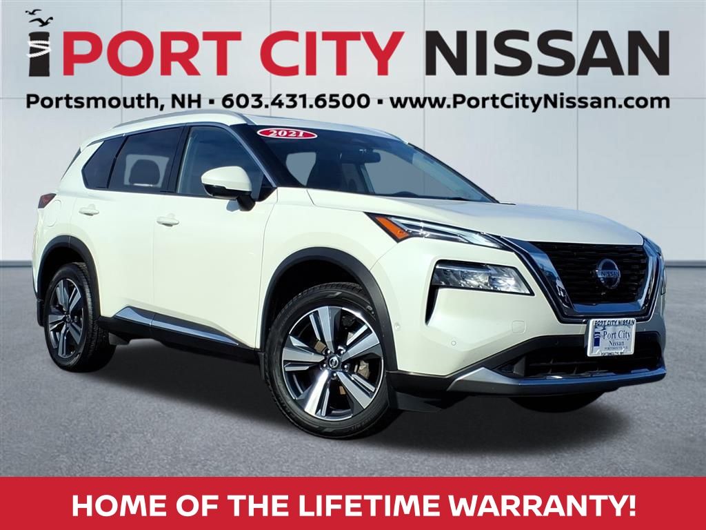 2021 Nissan Rogue Platinum's photo