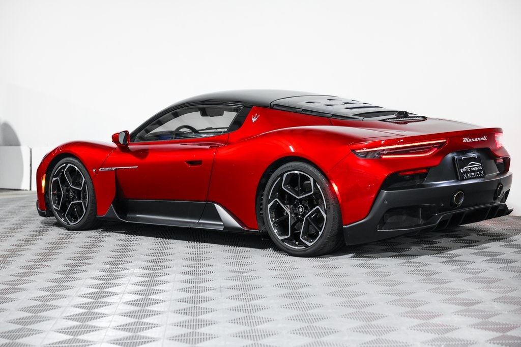 2022 Maserati MC20 Base photo 16