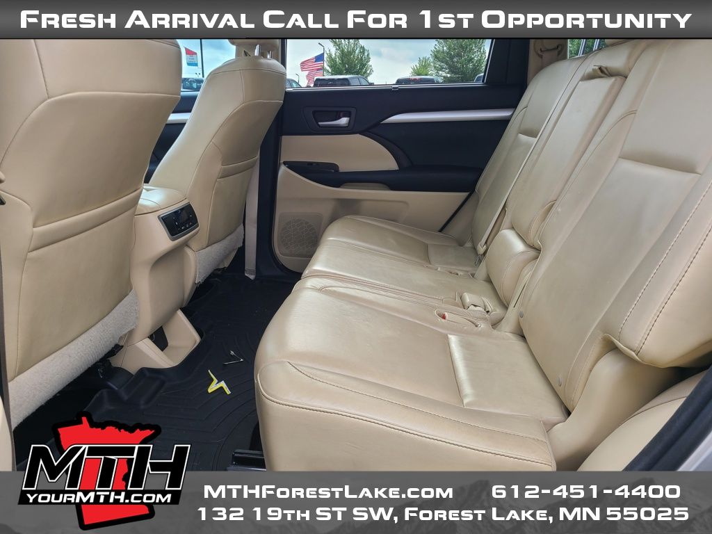 2015 Toyota Highlander Base Hybrid photo 12