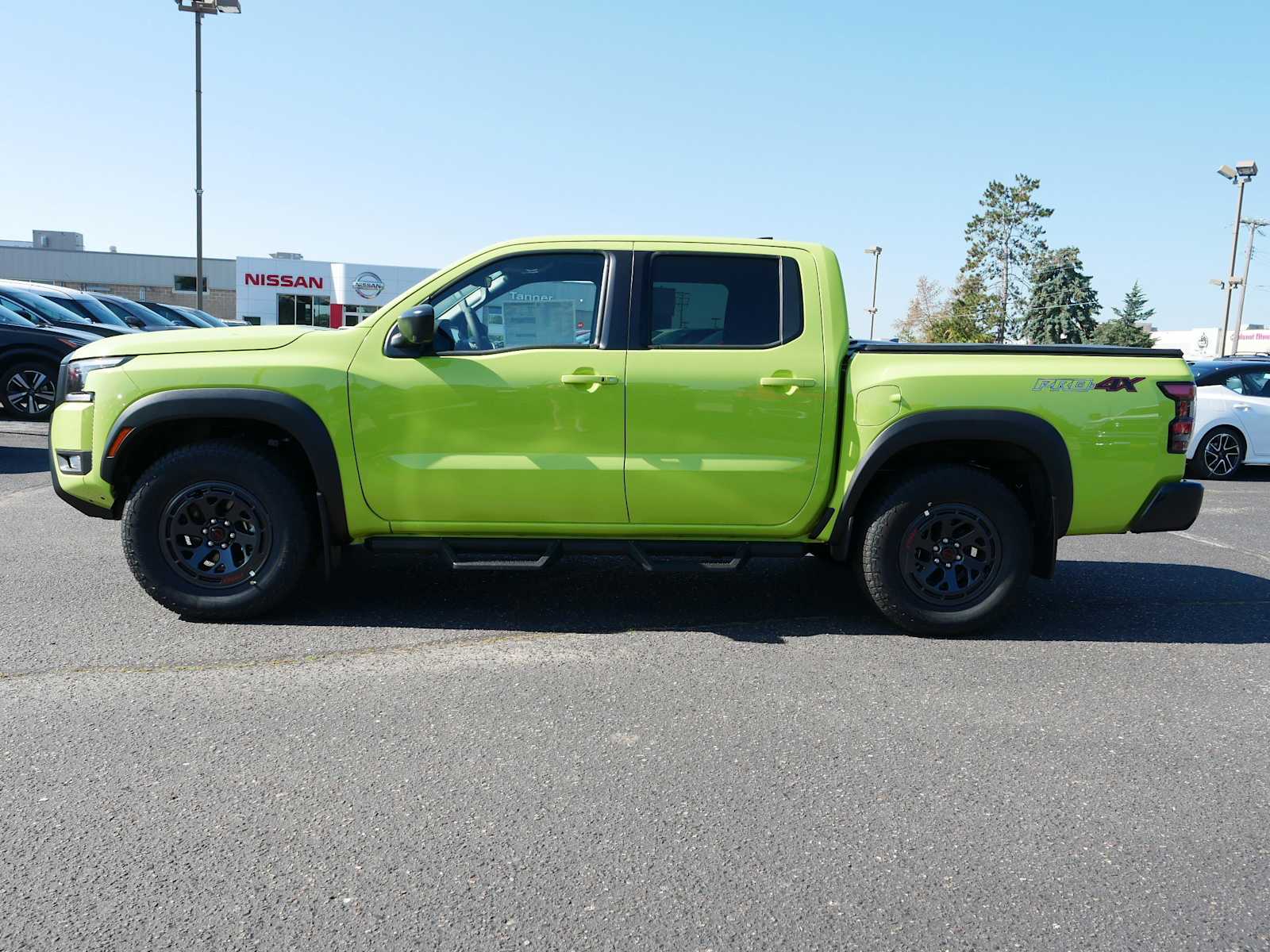2026 Nissan Frontier Crew Cab PRO-4X photo 4