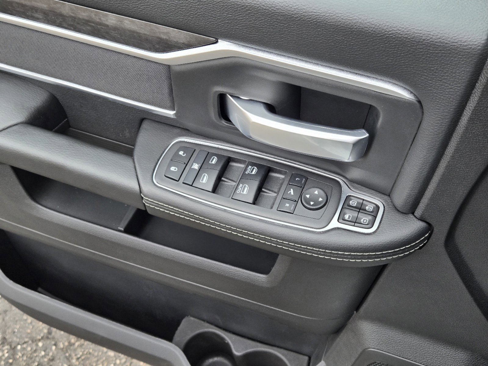 2024 Ram 2500 Big Horn photo 23