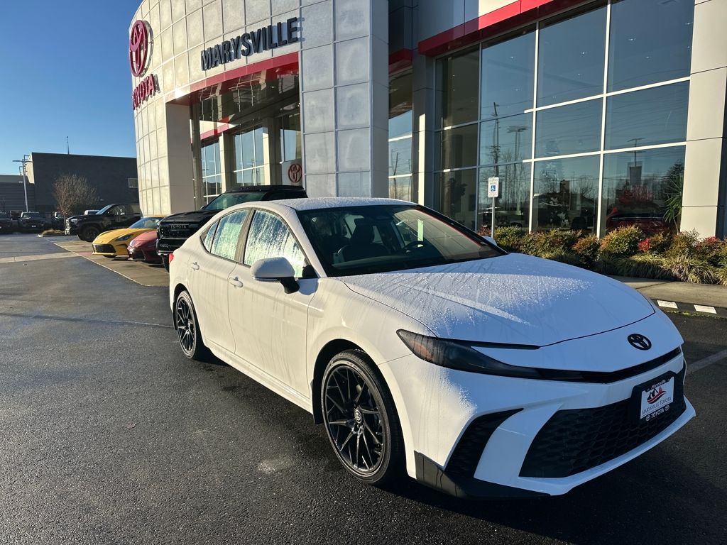 2026 Toyota Camry SE's photo