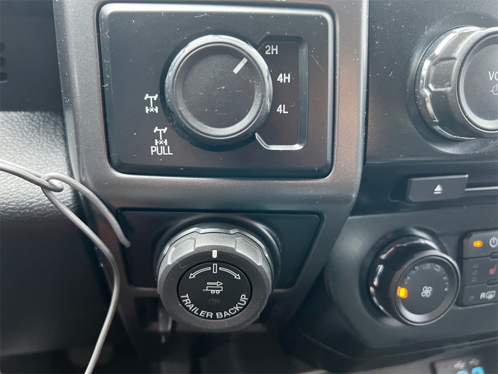 2016 Ford F-150 photo 22