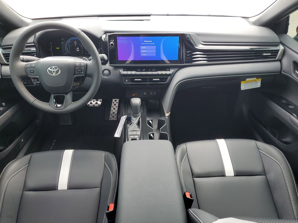 2025 Toyota Camry SE photo 11