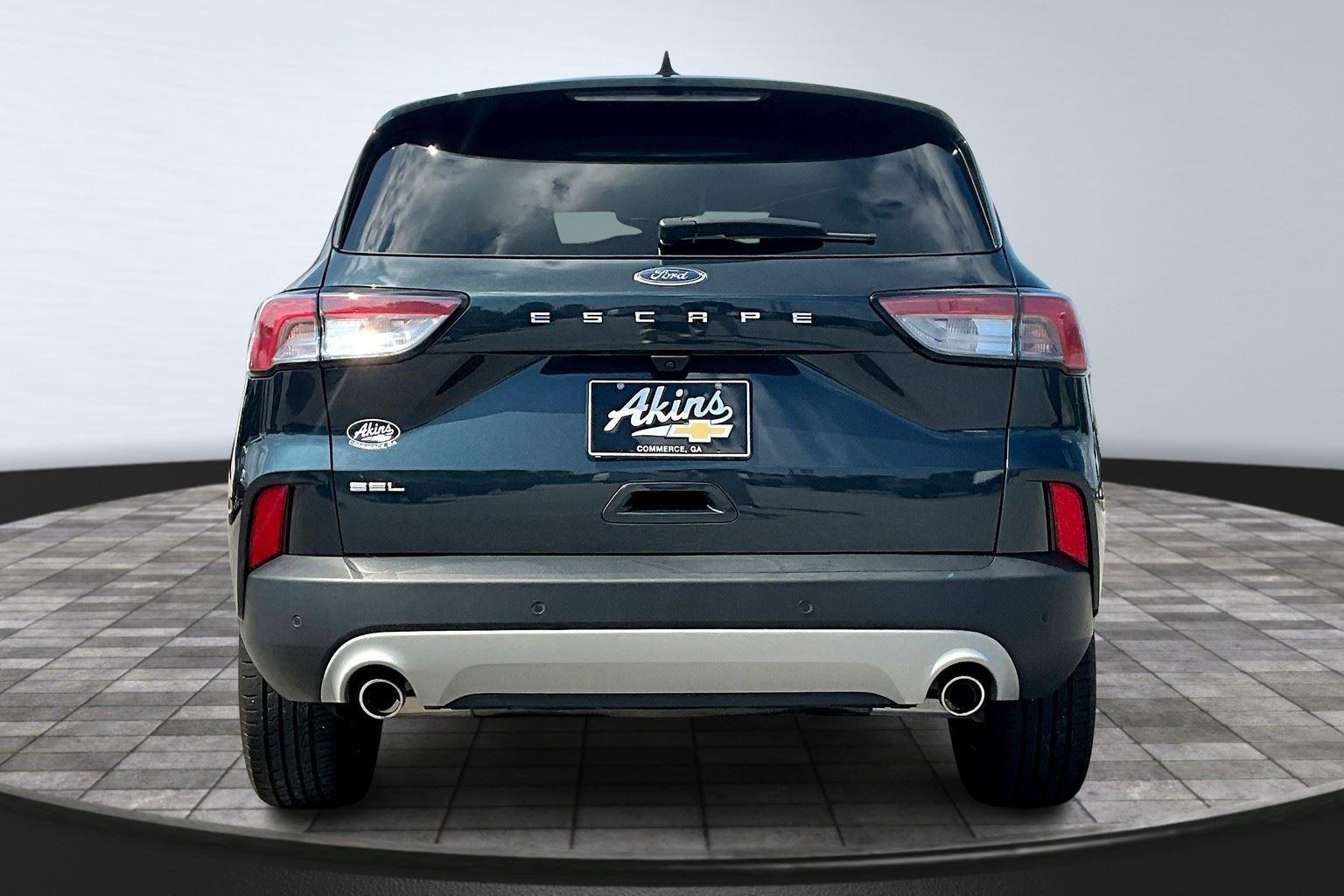 2022 Ford Escape SEL photo 5