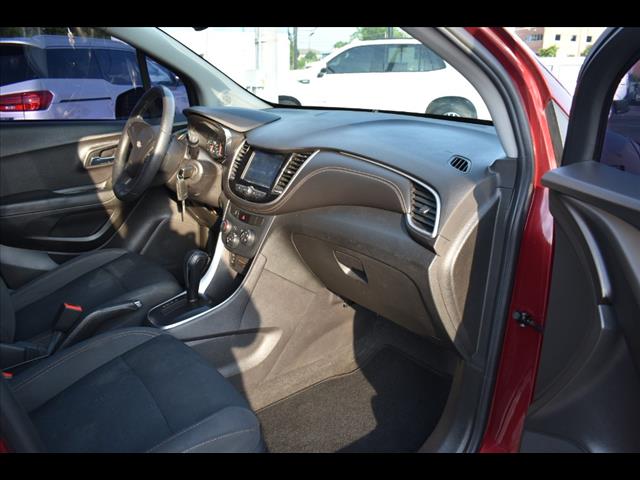 2017 Chevrolet Trax LS photo 5