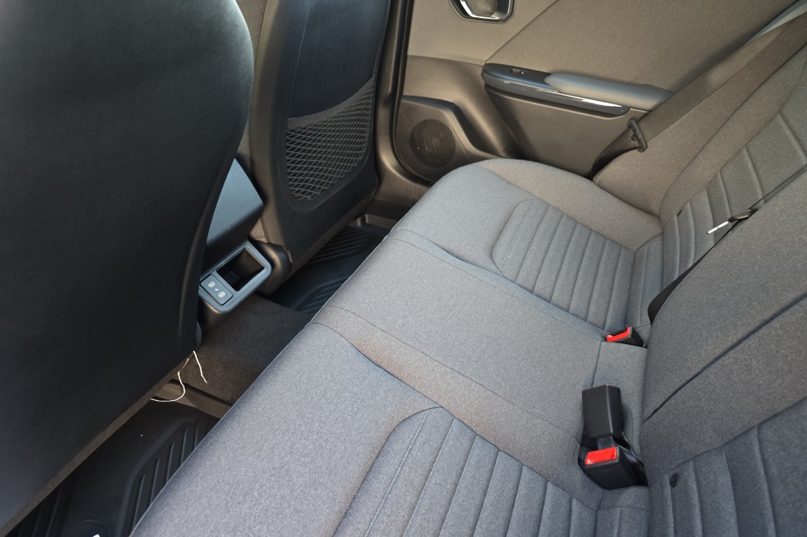 2025 Kia K4 EX photo 8