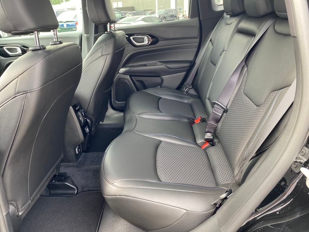 2025 Jeep Compass Latitude photo 24