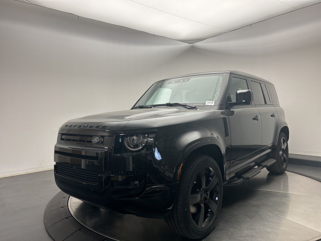 2026 Land Rover Defender V8's photo