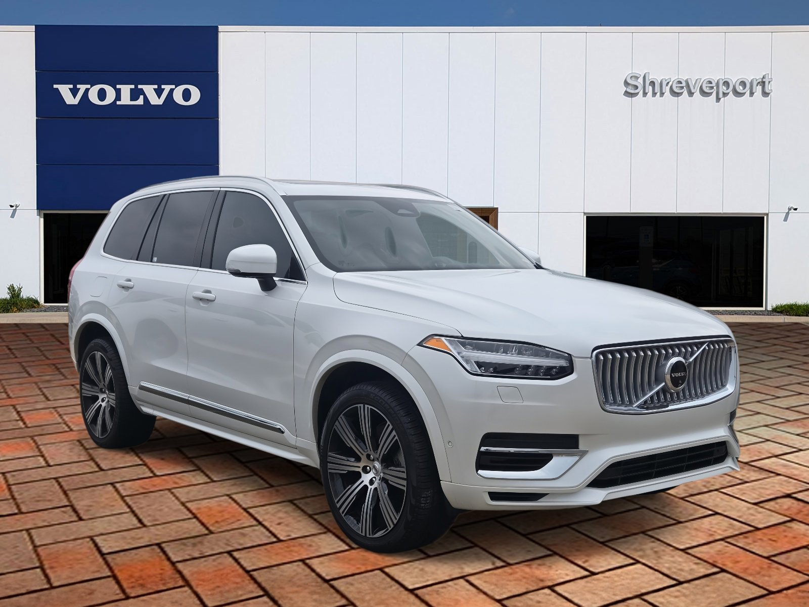 2025 Volvo XC90 Ultra's photo