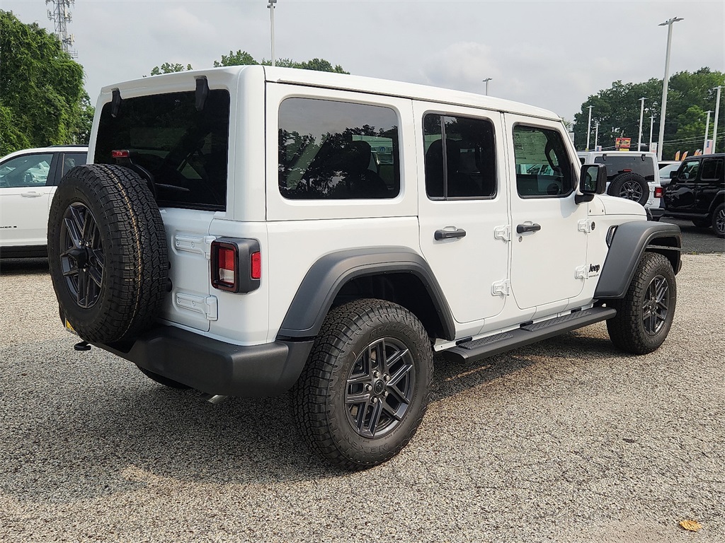 2025 Jeep Wrangler Sport S photo 4
