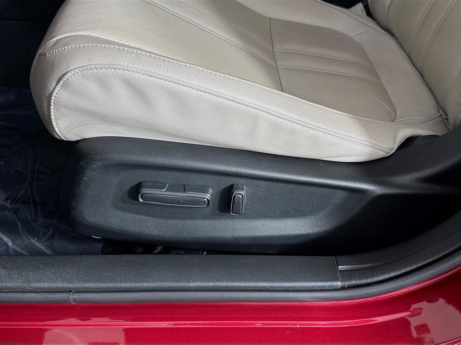 2021 Honda Insight Touring photo 21