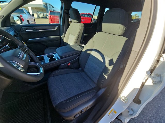 2026 Gmc Acadia Elevation photo 2