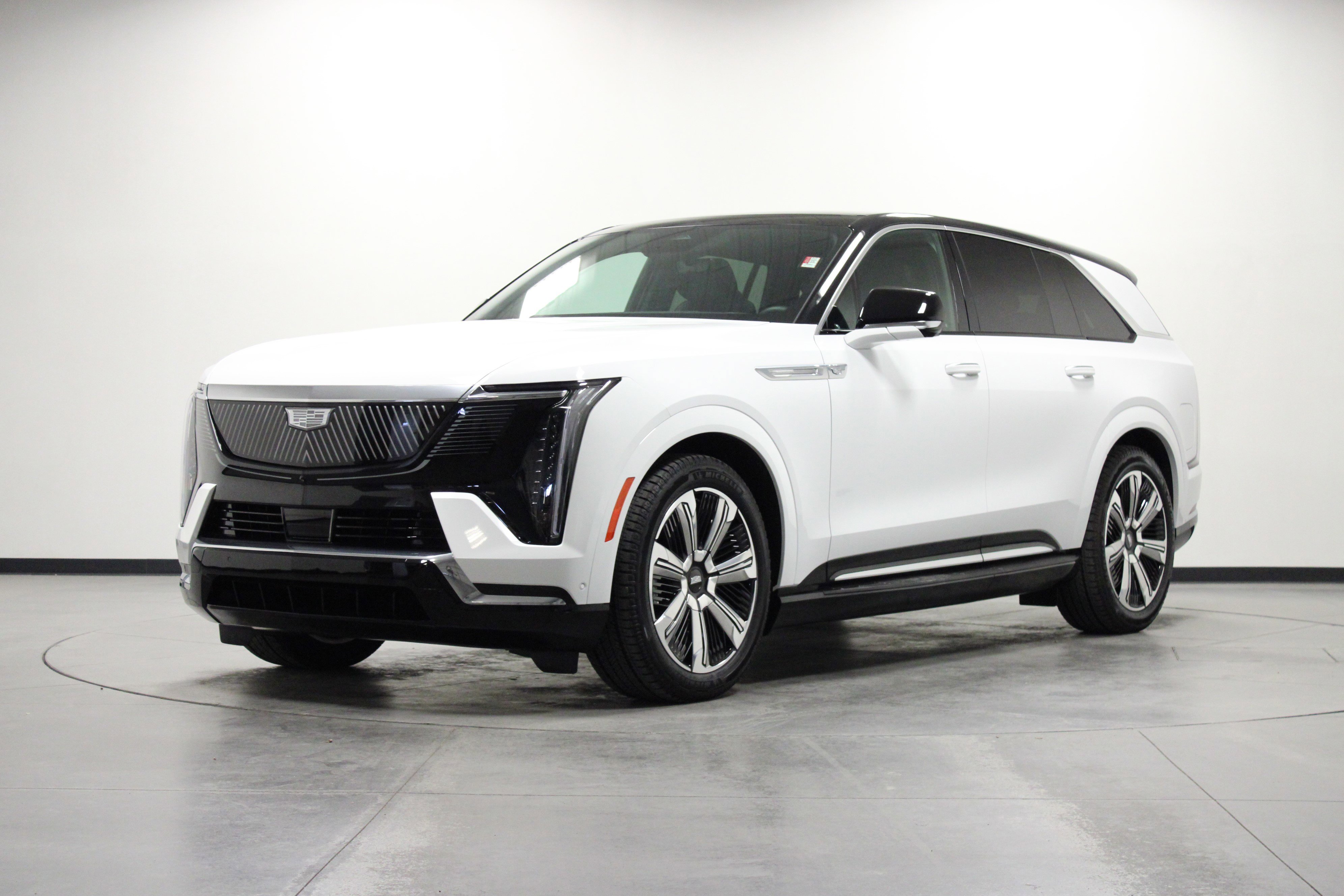 2025 Cadillac Escalade IQ Luxury photo 7