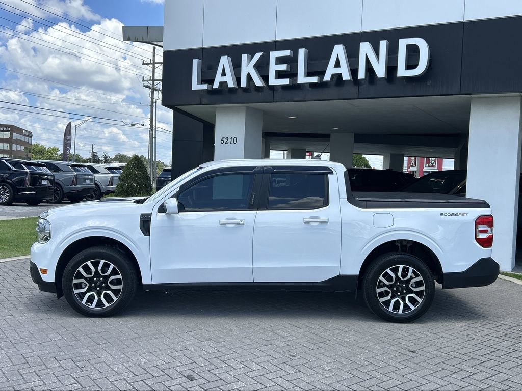 2022 Ford Maverick Lariat photo 2