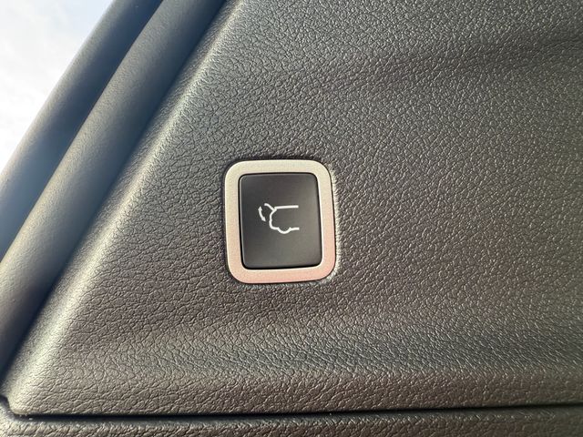 2026 Chrysler Pacifica Limited photo 24