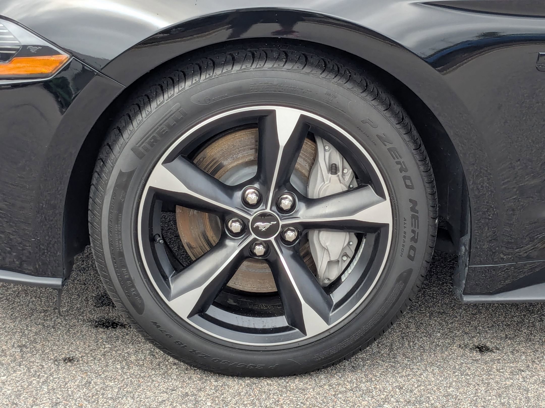 2021 Ford Mustang GT photo 3