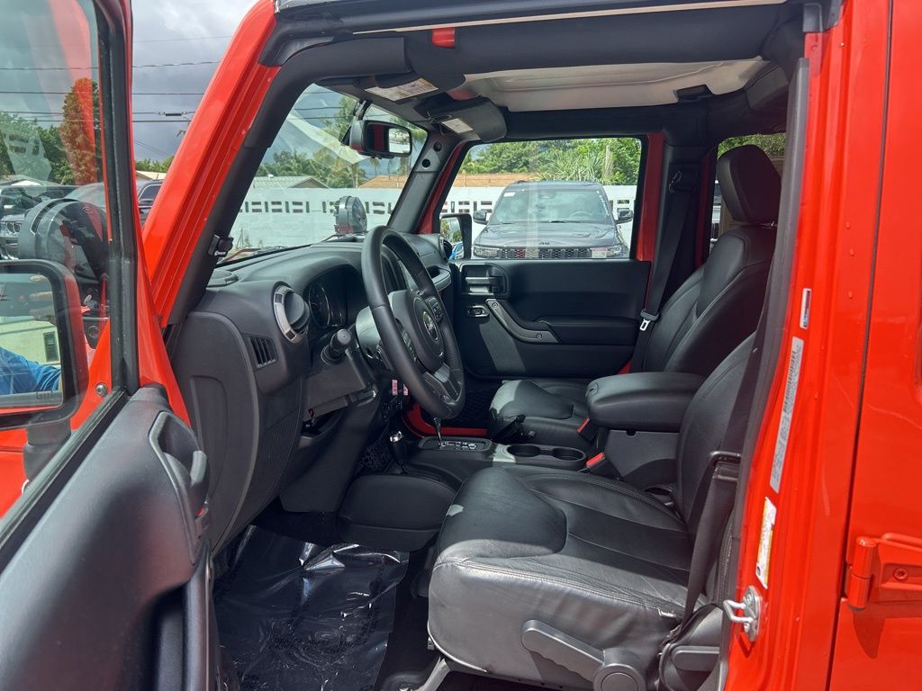 2015 Jeep Wrangler Unlimited Sport photo 8