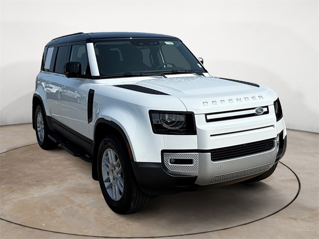 2025 Land Rover Defender 110 S photo 7