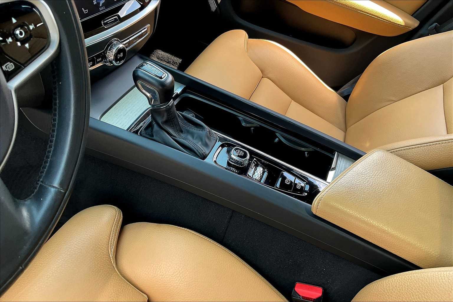 2019 Volvo S60 Inscription photo 14