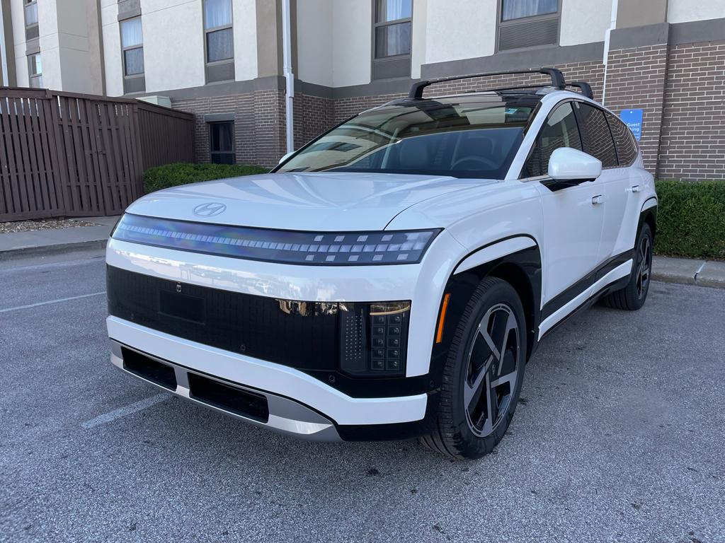 2026 Hyundai IONIQ 9 Performance Limited's photo