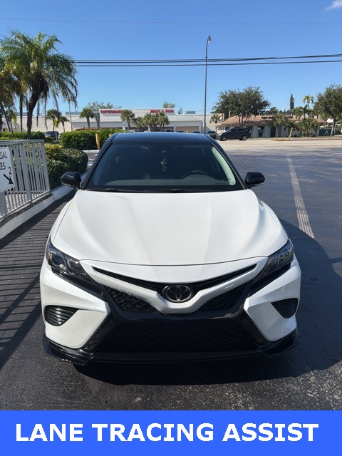 2022 Toyota Camry XSE photo 2