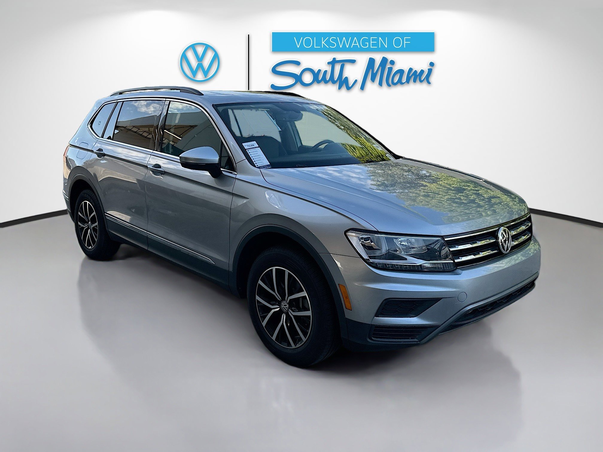 2021 Volkswagen Tiguan SE photo 3