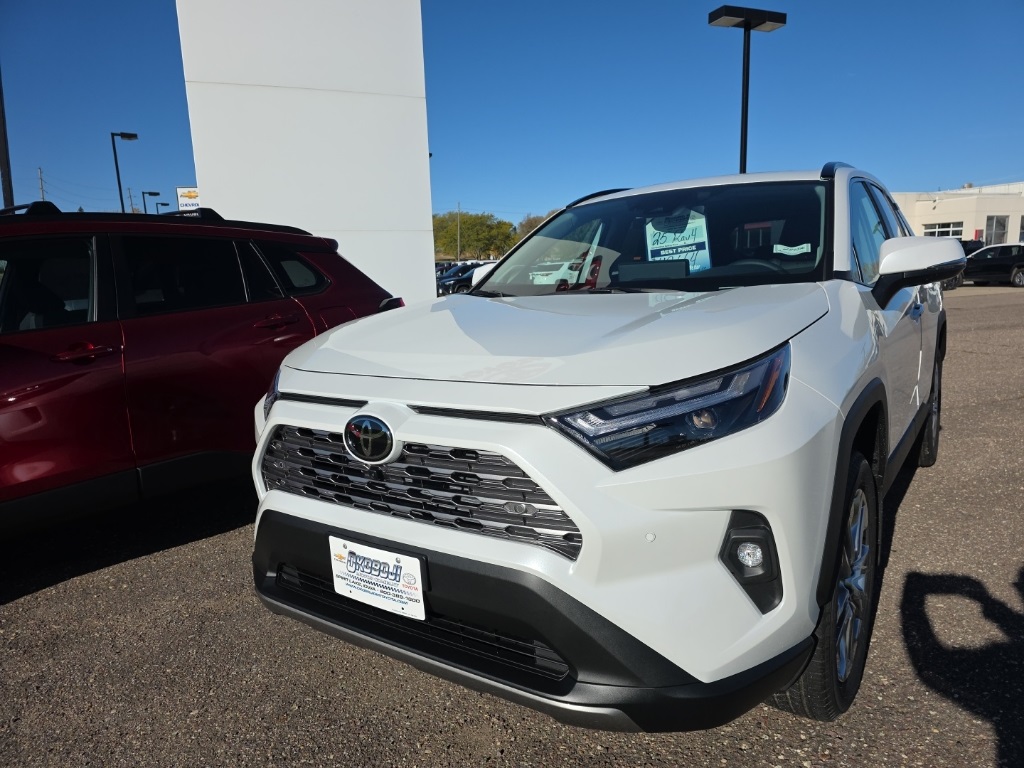 2025 Toyota RAV4 Limited's photo