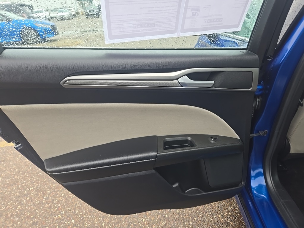2018 Ford Fusion Hybrid S photo 26