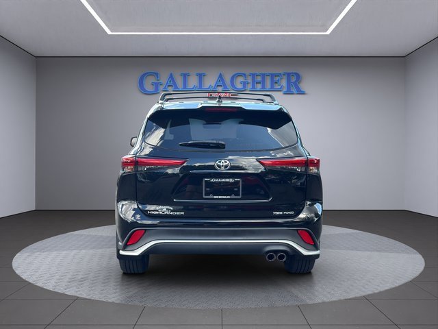2022 Toyota Highlander XSE photo 4