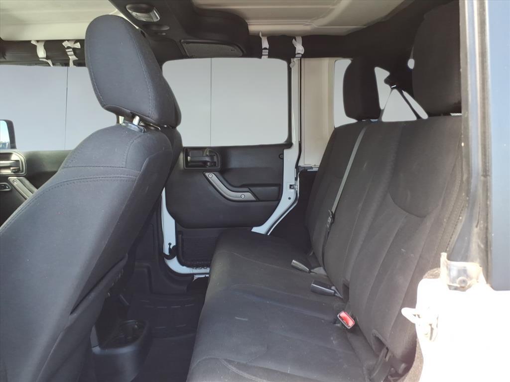 2017 Jeep Wrangler Unlimited Sport photo 11