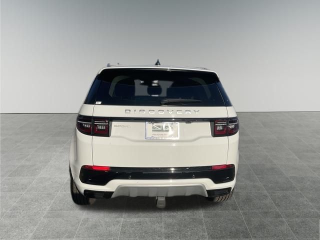 2025 Land Rover Discovery Sport S photo 4