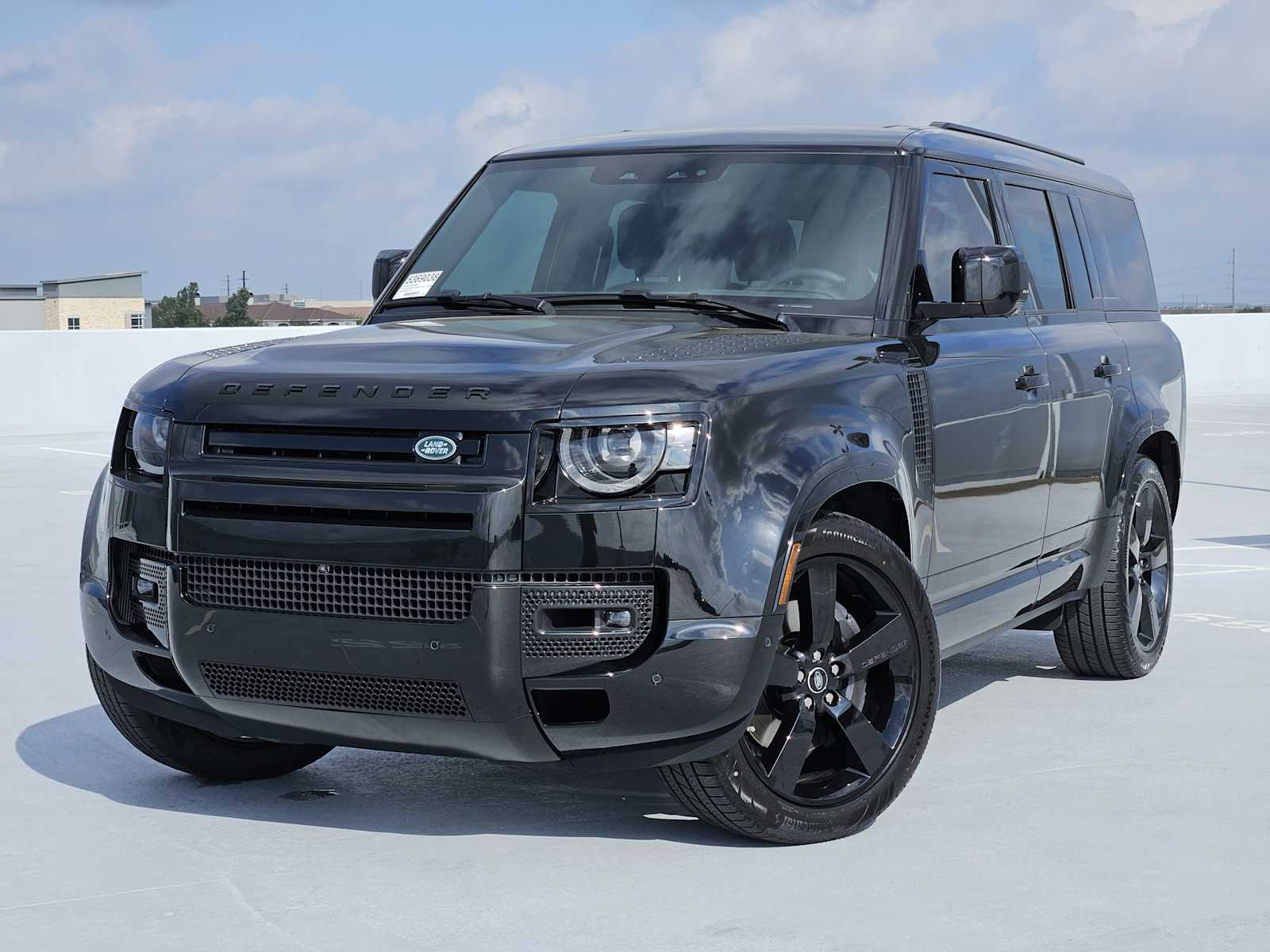 2025 Land Rover Defender X-Dynamic SE