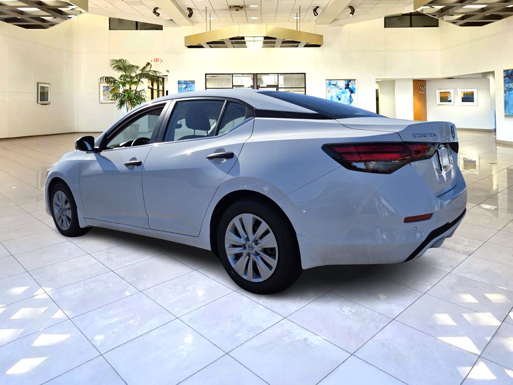 2025 Nissan Sentra S photo 3