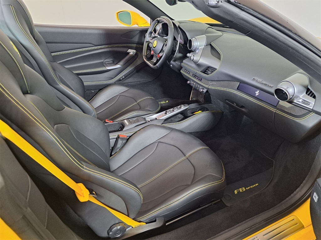 Certified Used 2023 Giallo Triplo Strato Ferrari Base image 7