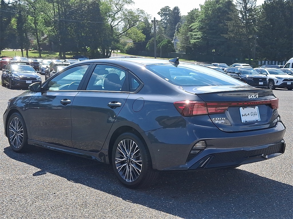 2023 Kia Forte GT-Line photo 4