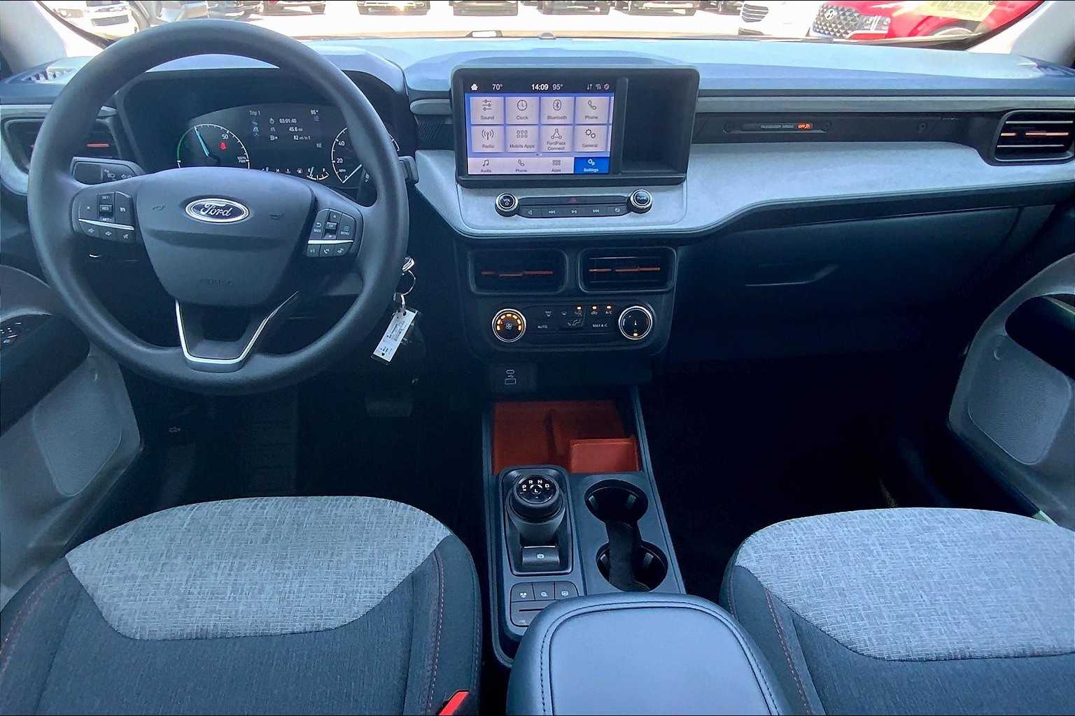 2024 Ford Maverick XLT photo 15