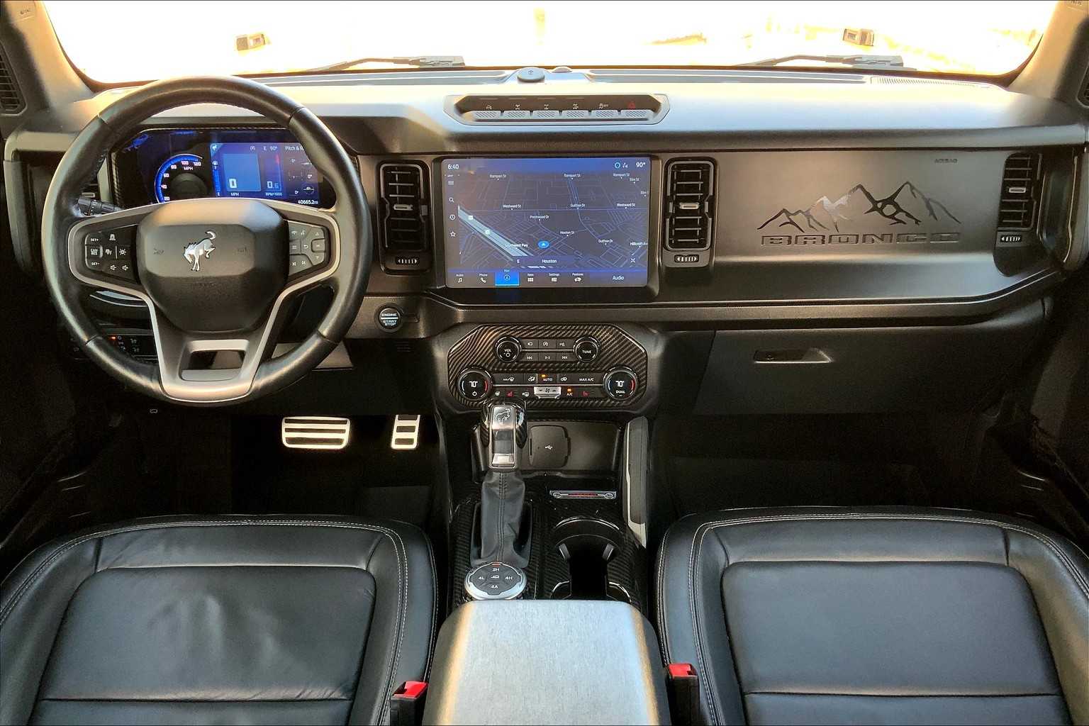 2021 Ford Bronco First Edition photo 30