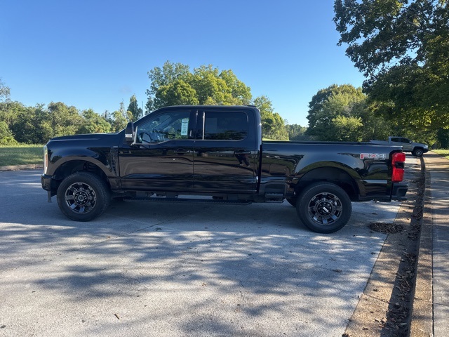 2023 Ford F-250 photo 4