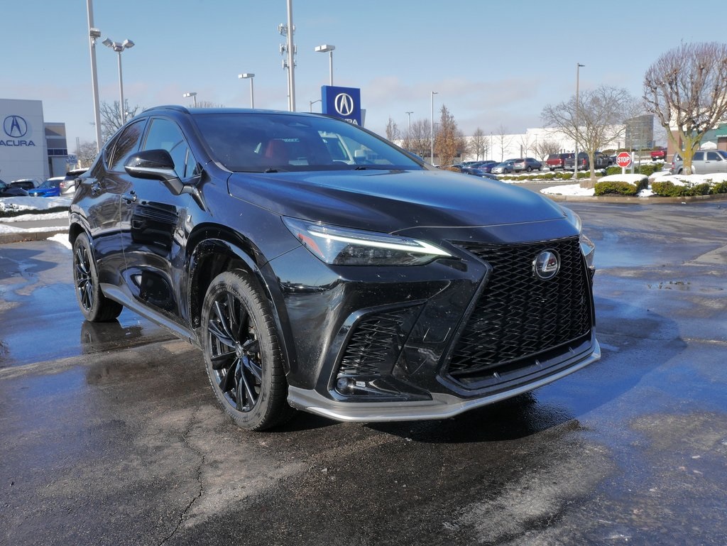 2022 Lexus NX 350's photo