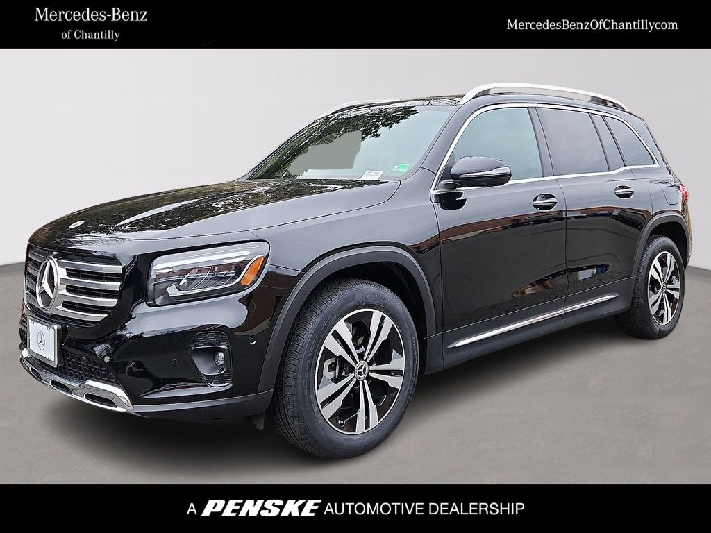 2025 Mercedes-Benz GLB Base's photo