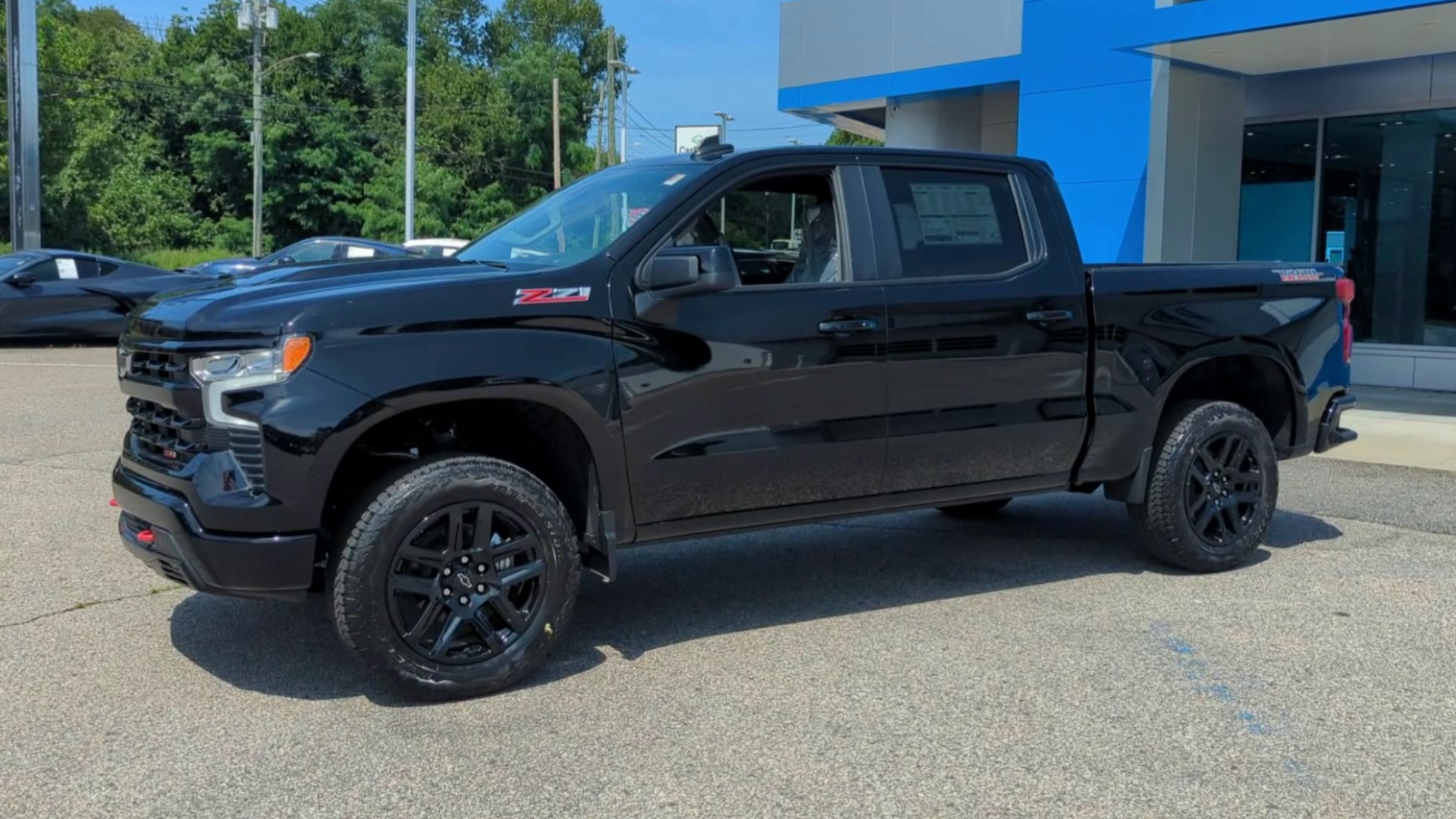 2025 Chevrolet Silverado 1500 LT Trail Boss photo 31